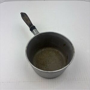 Club Pan Hammered Vintage 1.5 Quart Saucepan Cookware Camp Rustic Farmhouse